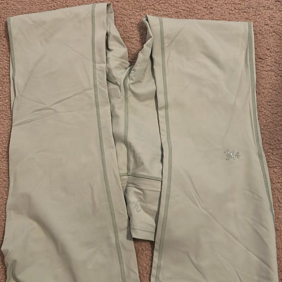 Youngla green yoga pants - Picture 3 of 6